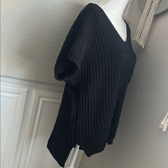 POL Knitted Black Top - Picture 5 of 6